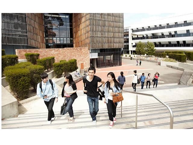 ディーキン大学付属英語学校