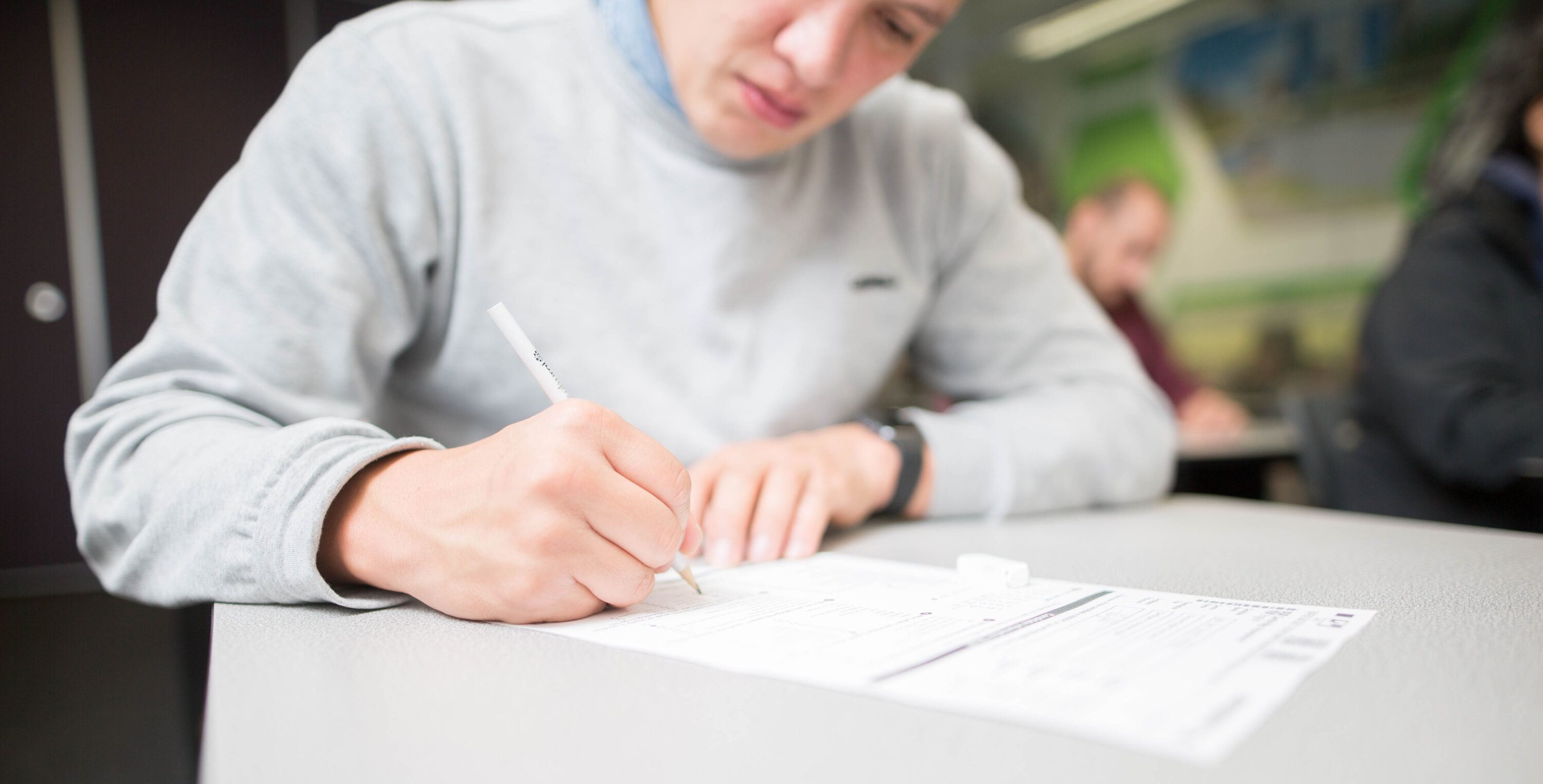 ⑤ケンブリッジ・IELTS・進学準備も充実